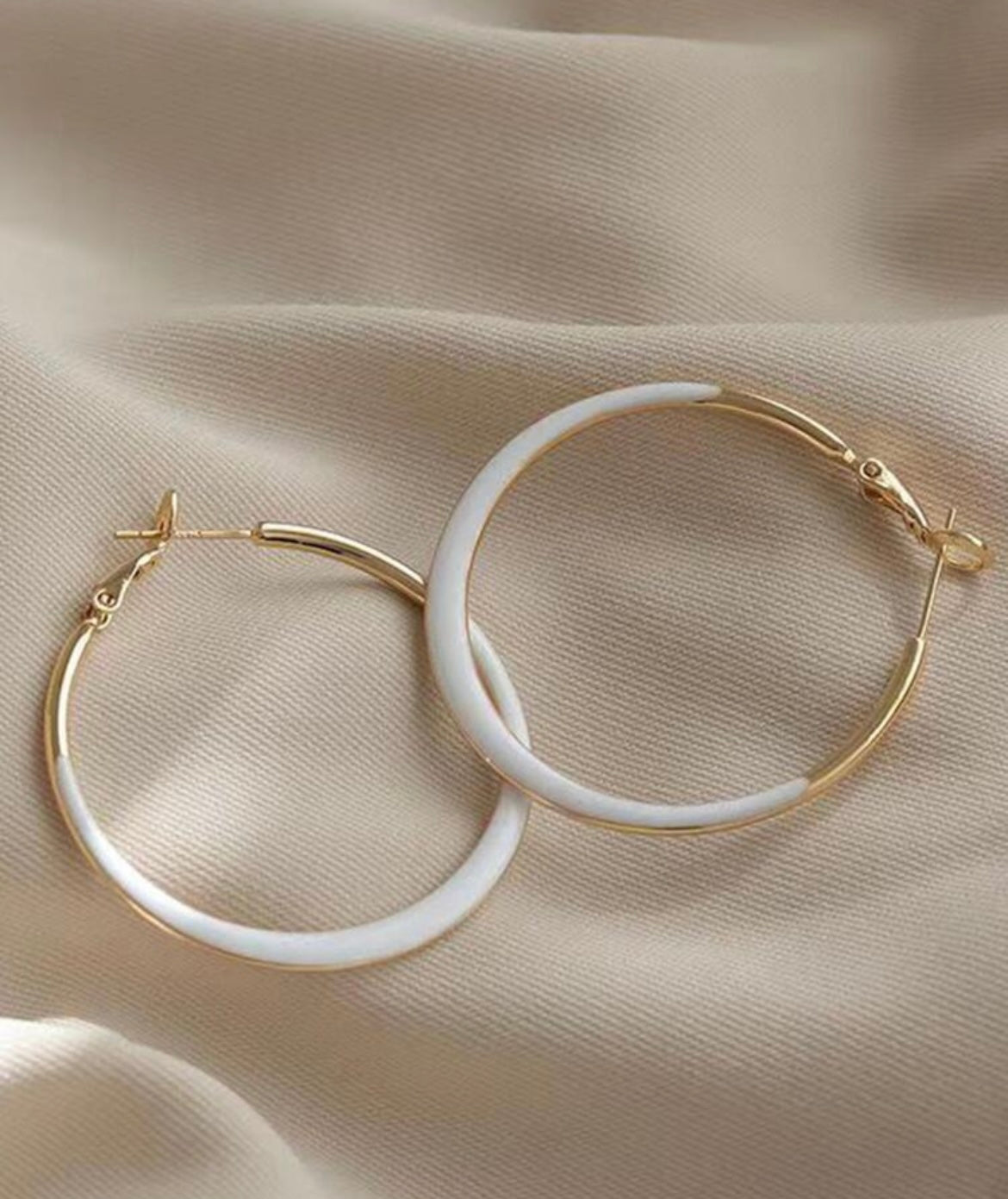White Enamel Gold Hoop Earrings – Lightweight Everyday Statement Hoops for Modern Chic Style