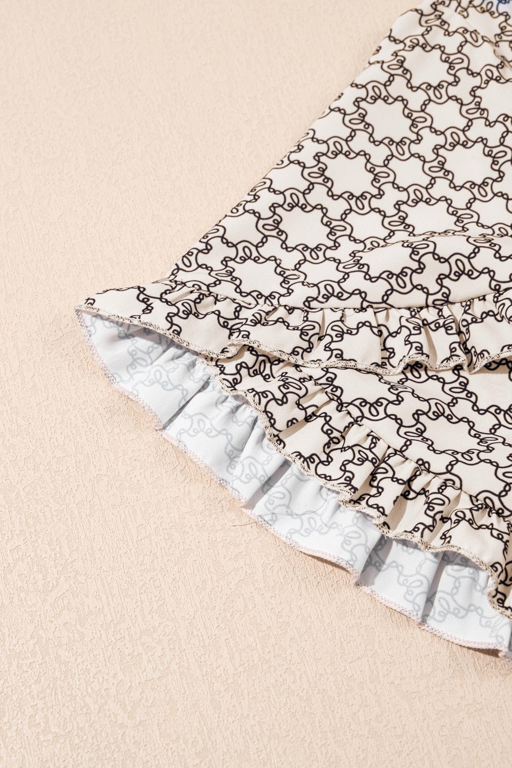 Geo-Print Ruffle Sleeve Top- khaki