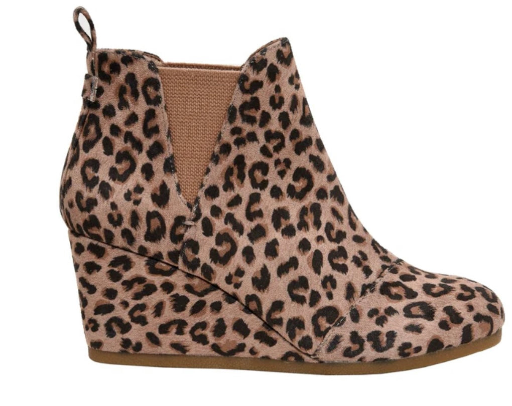 Zoe Leopard Boots