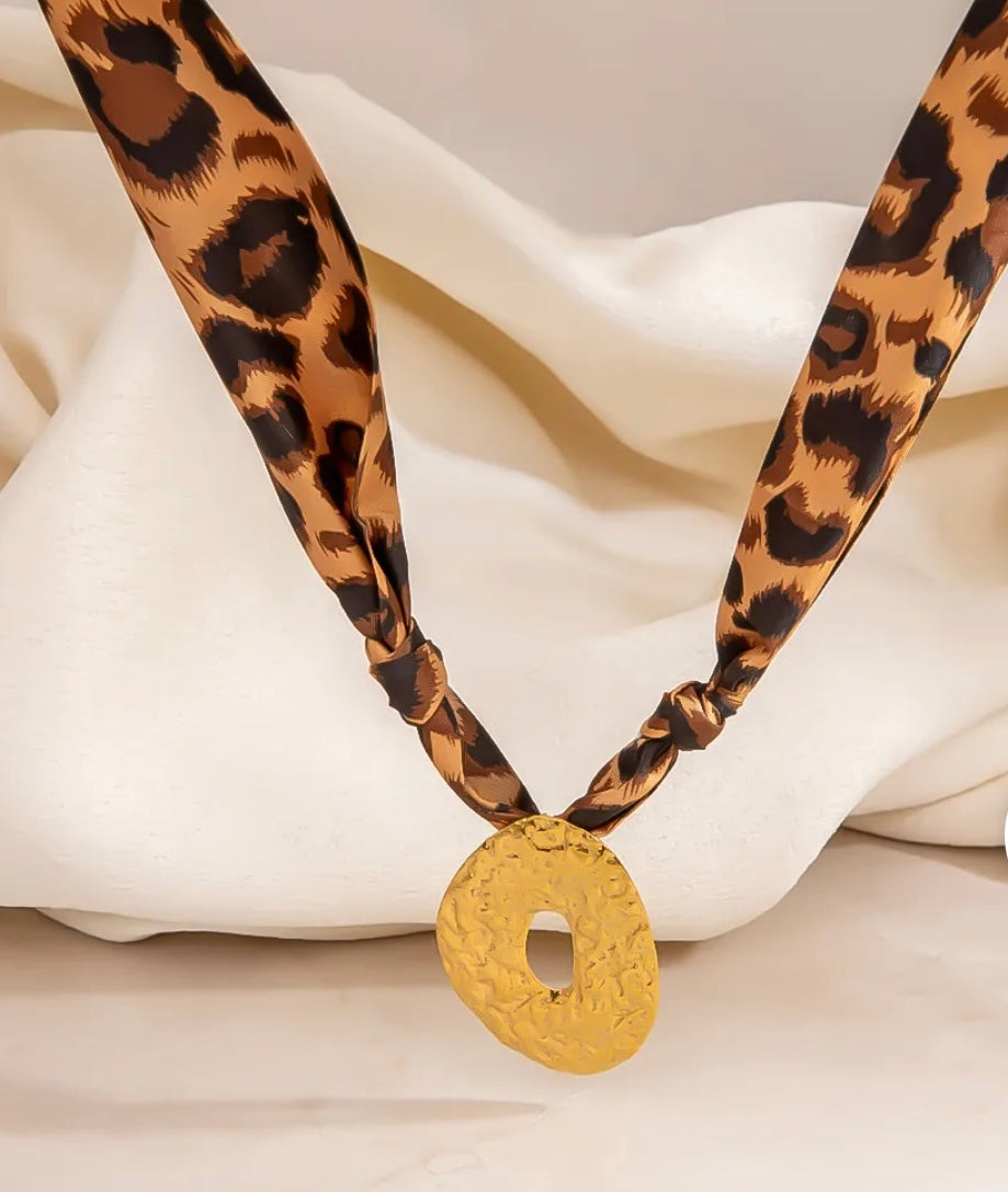 Luxe Safari Silk-Rope Necklace with Textured Gold Oval Pendant