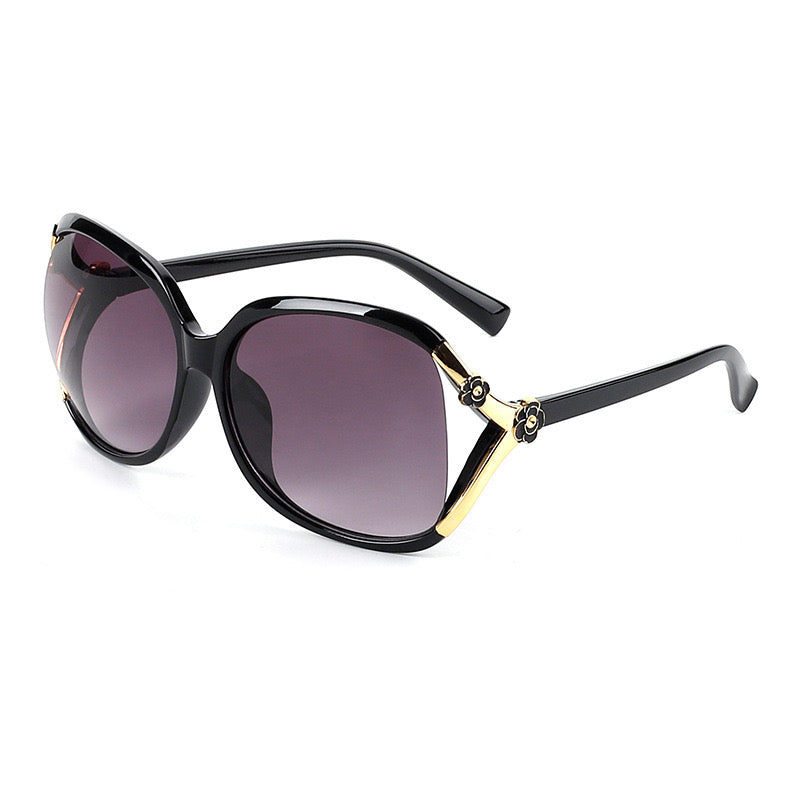 Rose Wide Frame Sunglasses- Black