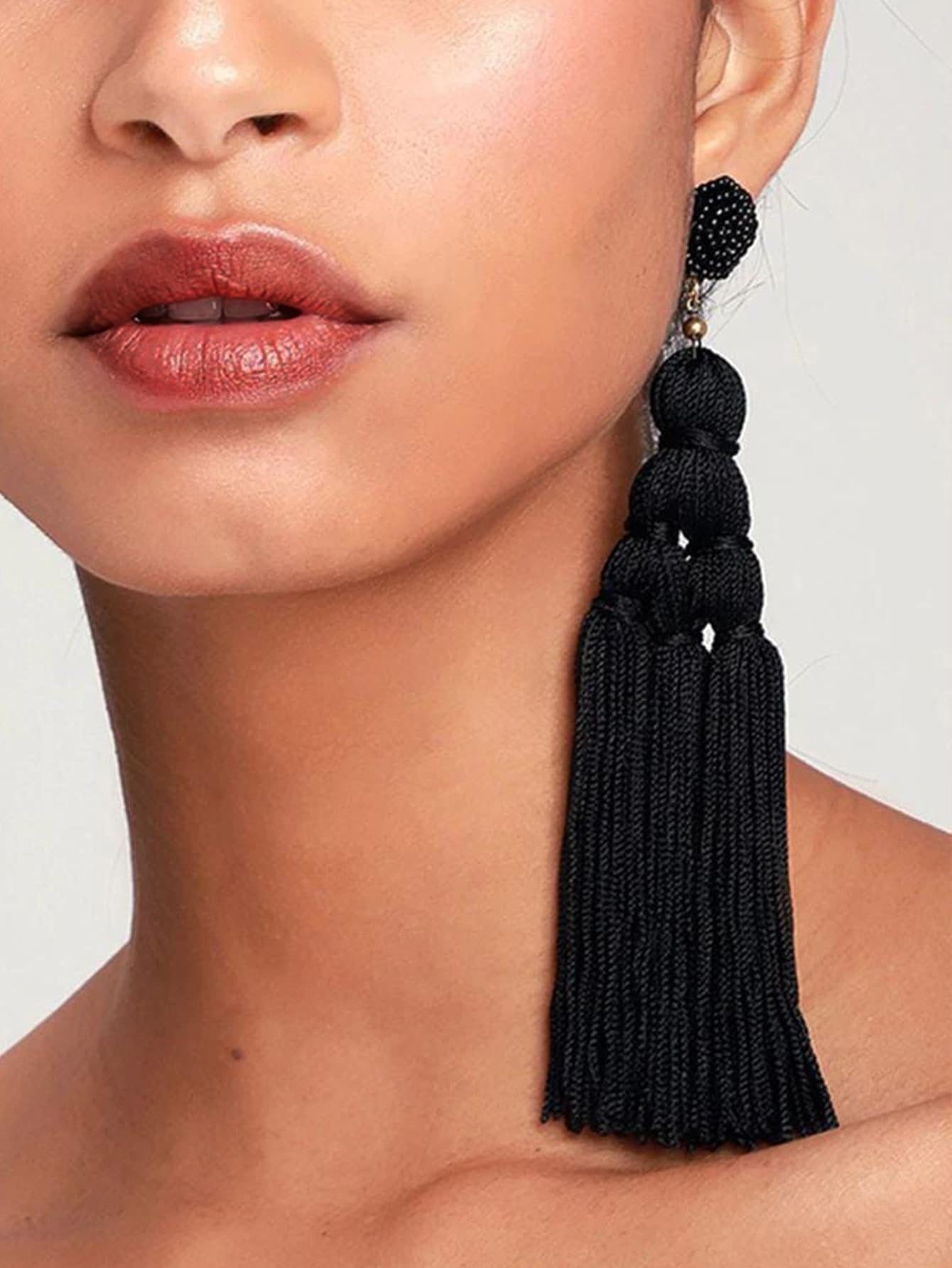 Long Tassel Earring Black