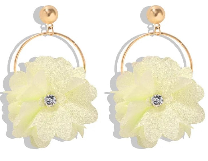 Petunia Paradise Earring