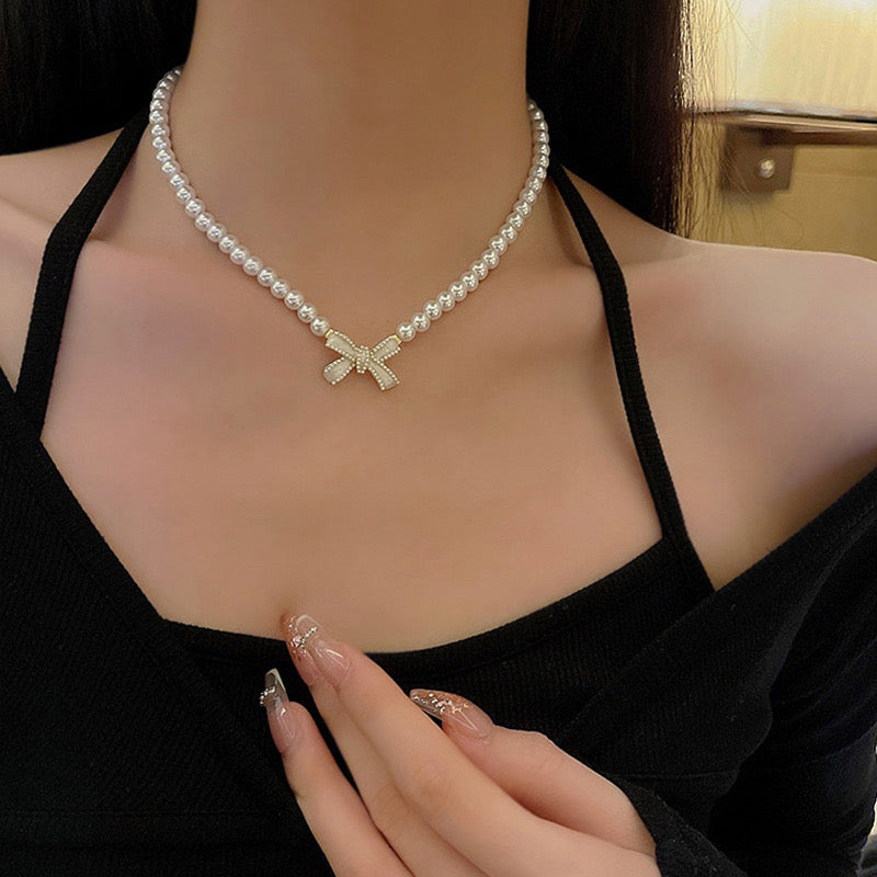 Pearl Bow Necklace & Earrings Set – Elegant Vintage Set