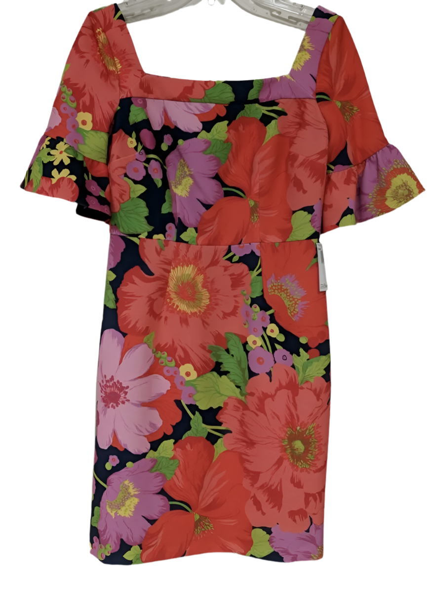 The vibrant multi-colored floral pattern square neck short ruffle sleeves adds a pop of color to your wardrobe. 