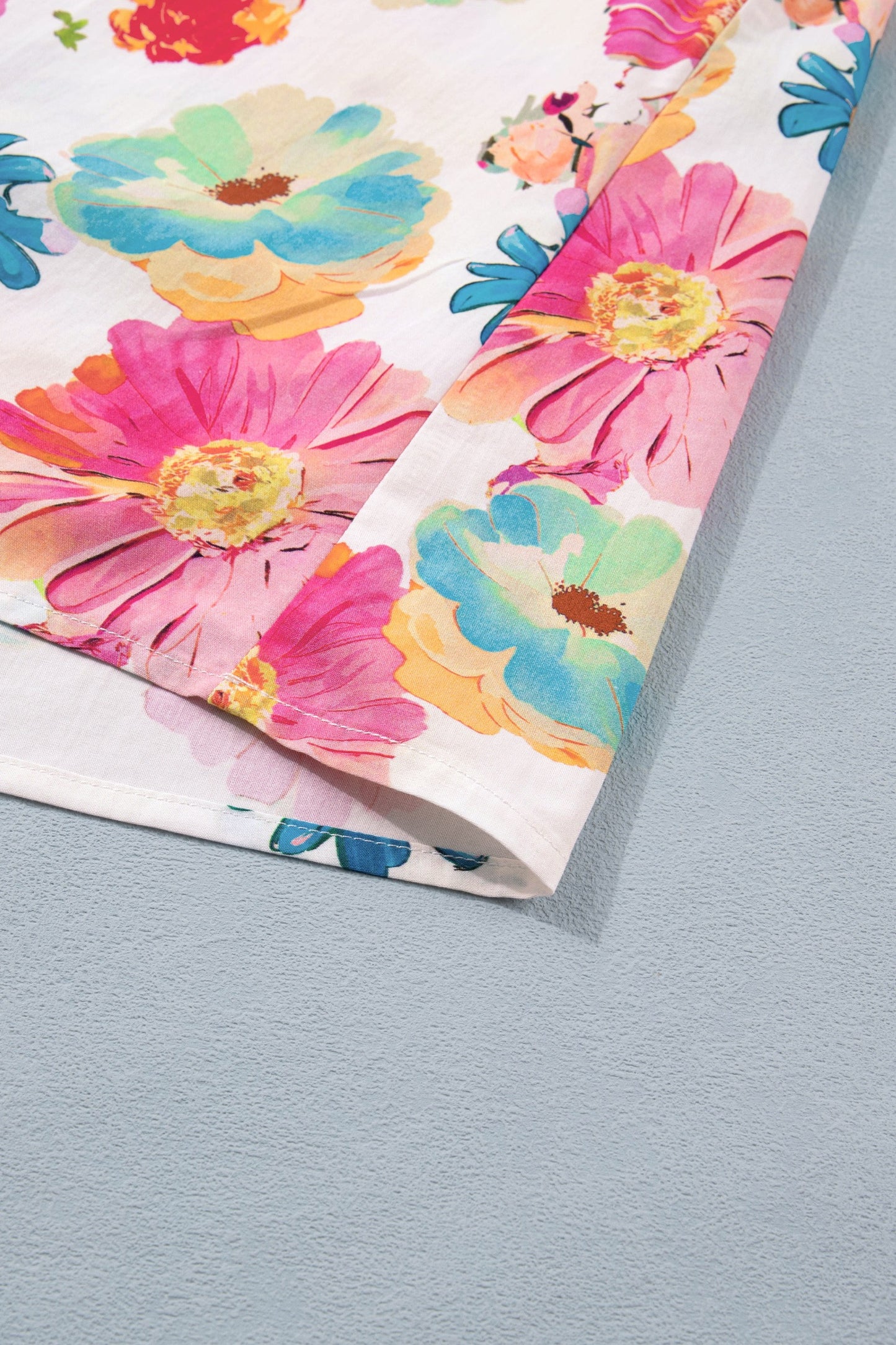 Floral Ruffle Sleeve Blouse for Women – Lightweight Smocked Sleeve Top, Feminine Tie Neck Spring Summer Top Casual Chic