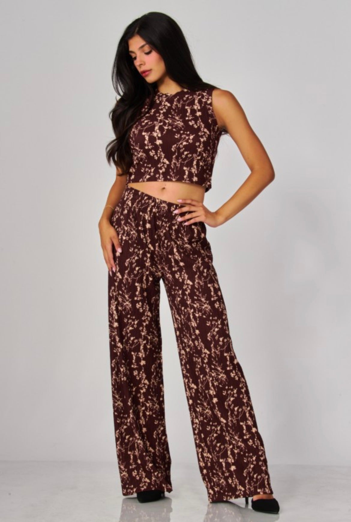 Fall Floral Two-Piece Comfy Coordinate Set | Stylish & Relaxed Outfit for Women Brown