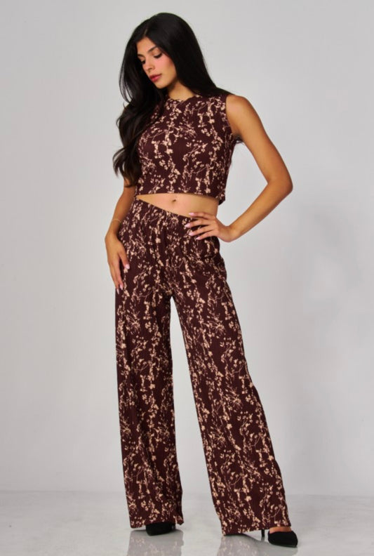 Fall Floral Two-Piece Comfy Coordinate Set | Stylish & Relaxed Outfit for Women Brown