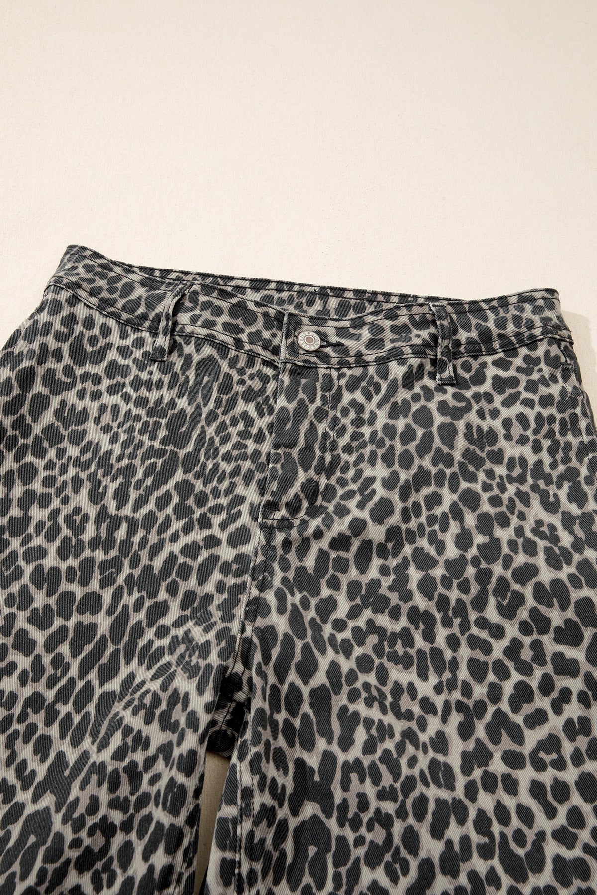 Women’s High-Waisted Leopard Print Wide-Leg Jeans