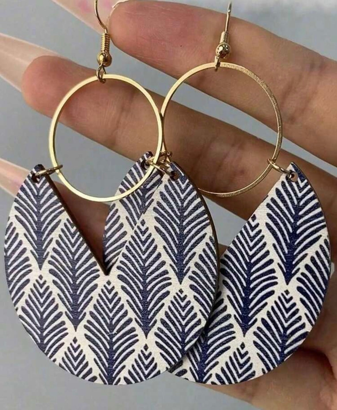 Leaf Print Statement Earrings – Lightweight Boho Drop Earrings for Everyday Style