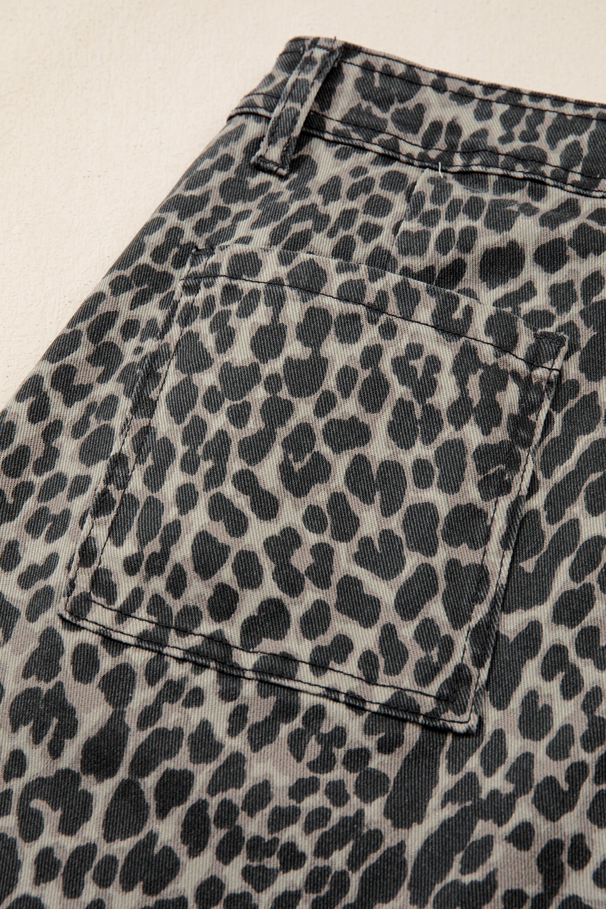 Women’s High-Waisted Leopard Print Wide-Leg Jeans