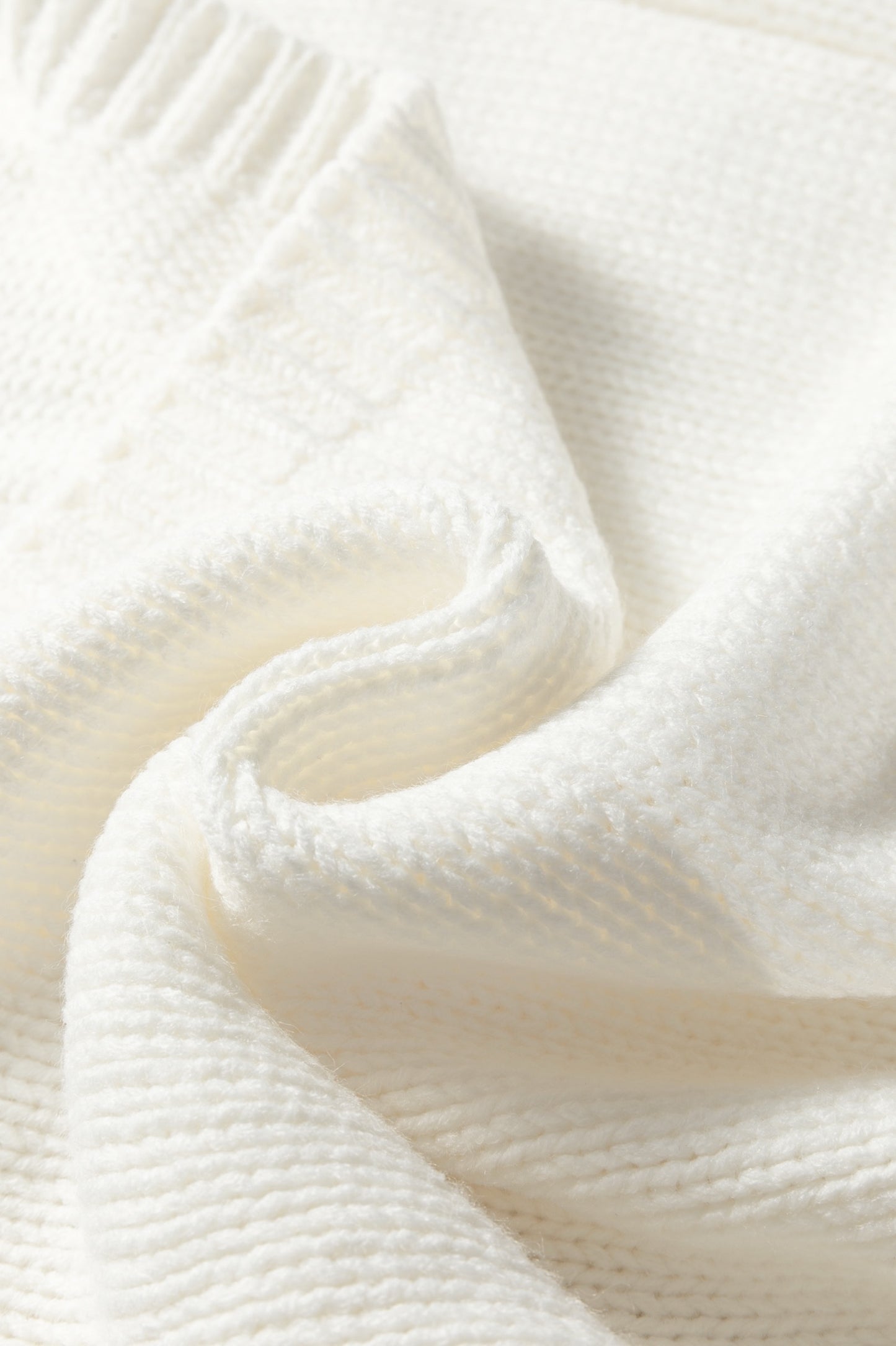 Cream Knit Floral Appliqué Button-Front Vest/ Tank Top