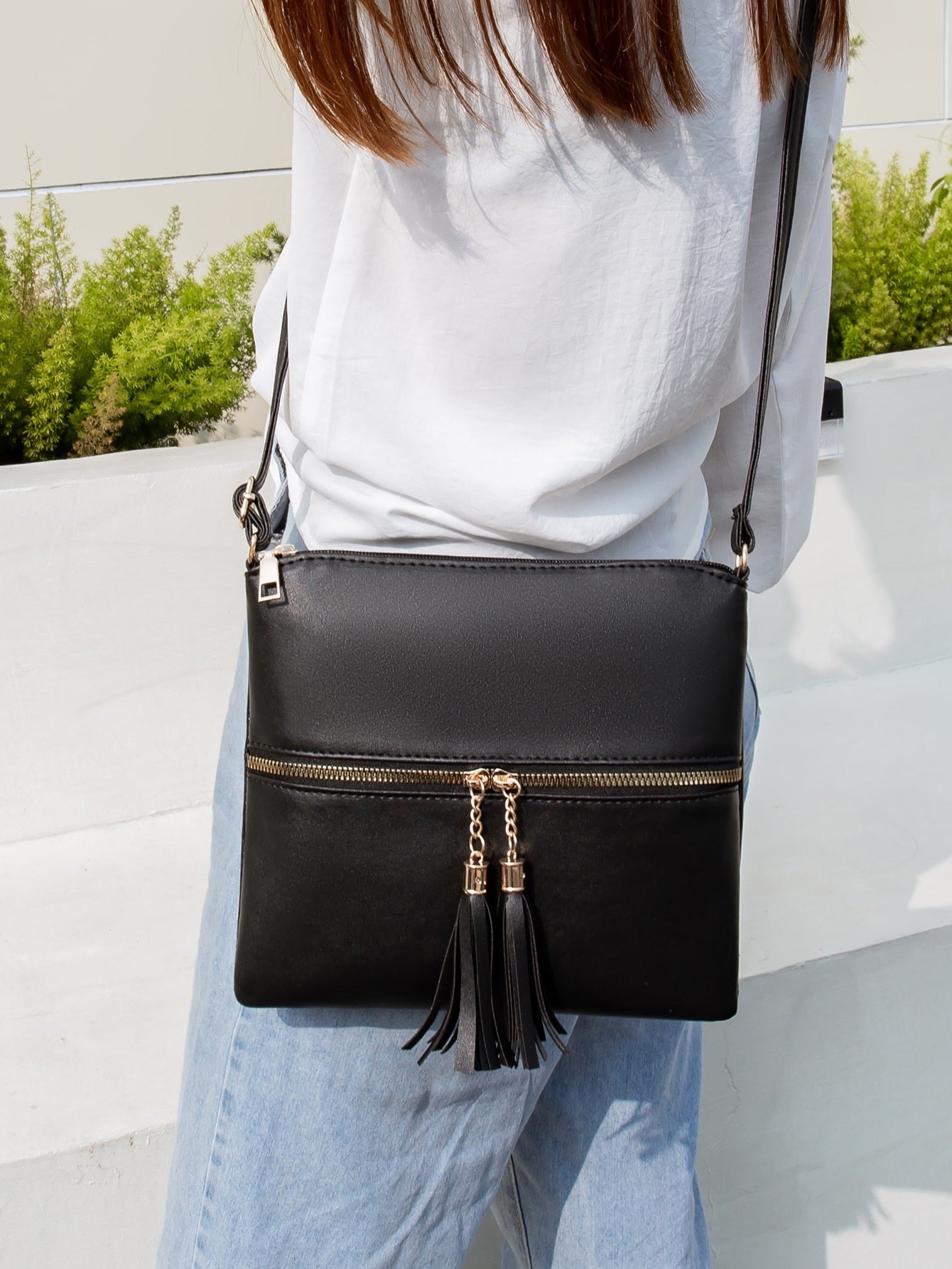 Luxie Tassel Shoulder Handbag -Black
