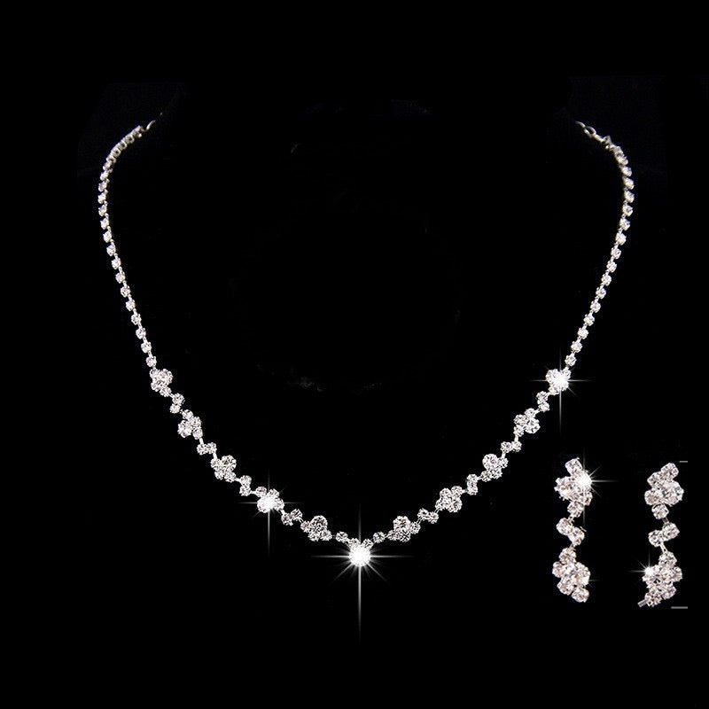 V Drop Rhinestone Necklace Set - Silver