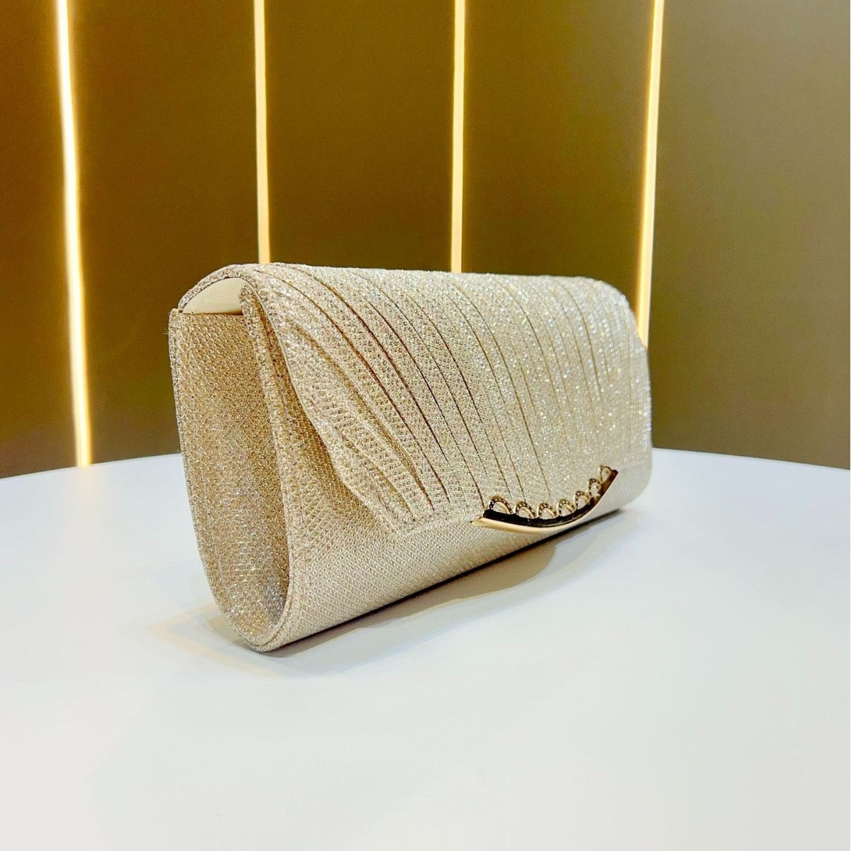 Gold Sparkle Evening Clutch – Elegant Rhinestone Pleated Handbag for Parties & Special Occasions