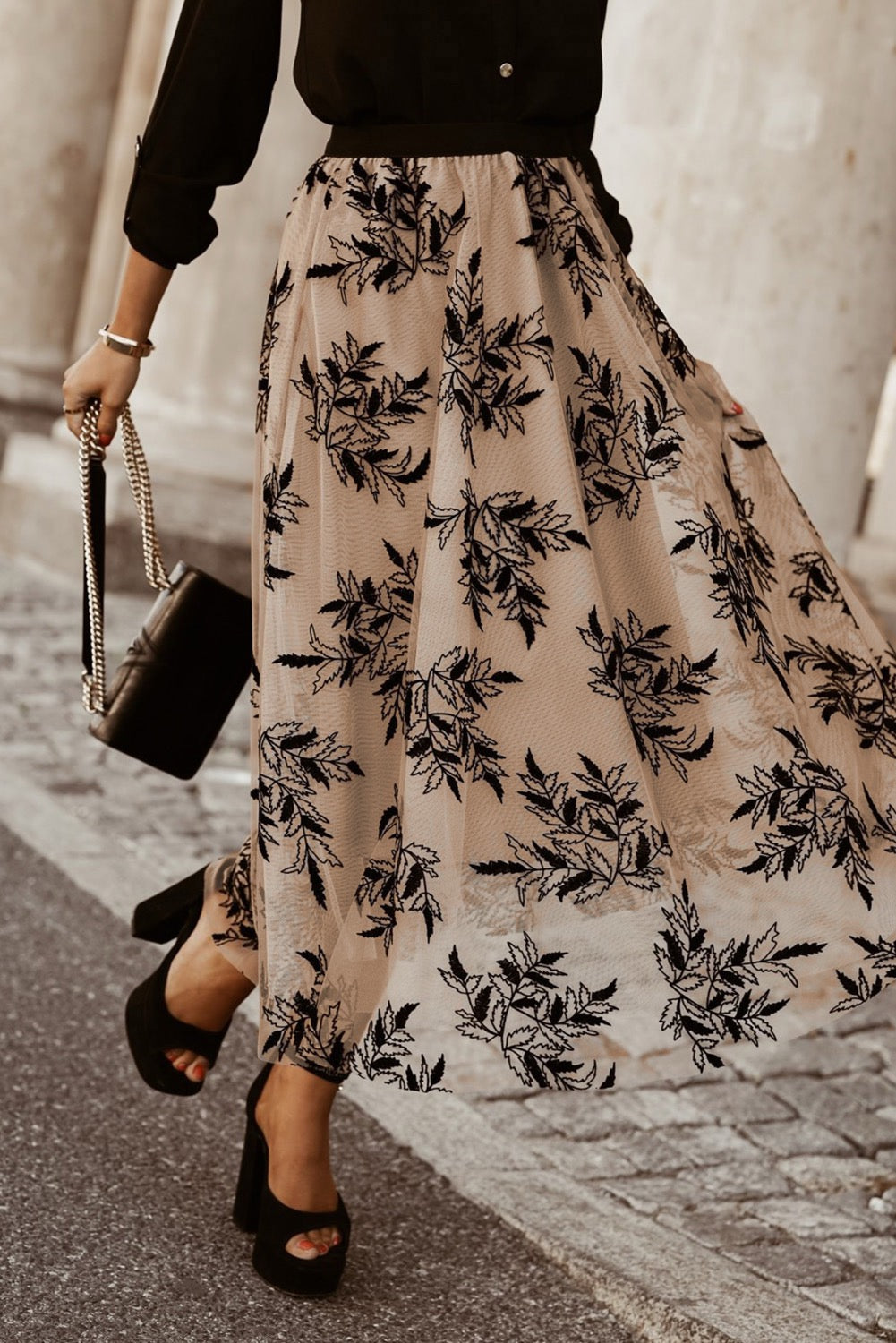 Floral Leaves Embroidered Maxi Skirt-Apricot