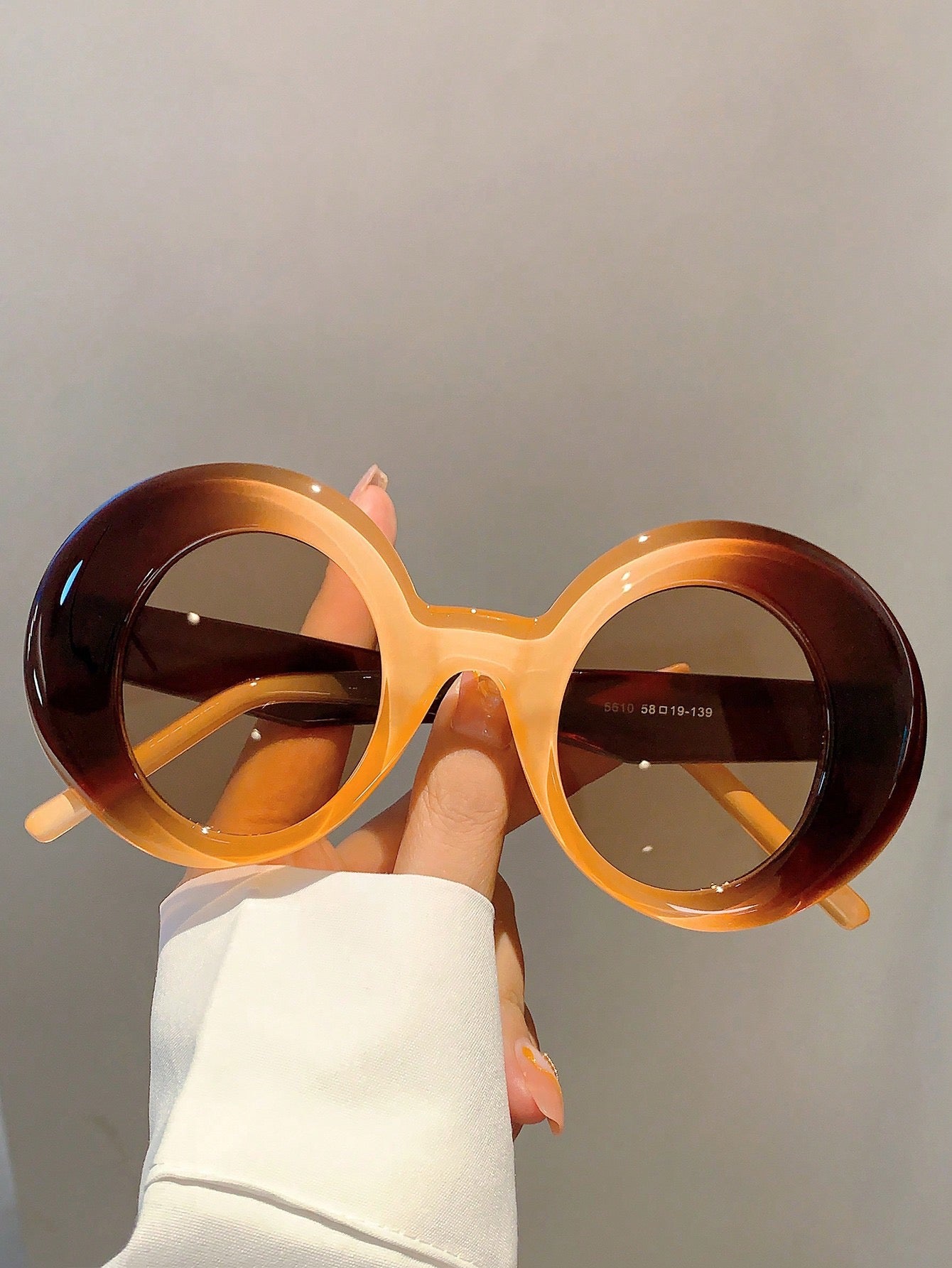 Round Frame Ombre Sunglasses - Brown