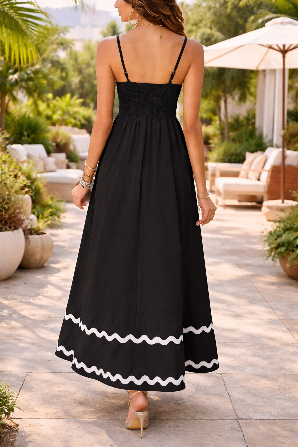 Elegant Black & White Wavy Trim Maxi Dress – Sleeveless A-Line  Dress for Women