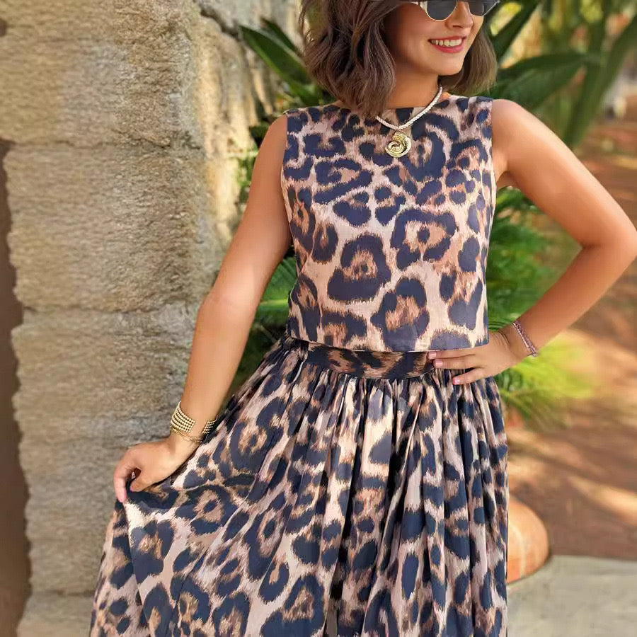 Leopard Print Two-Piece Maxi Skirt Set with Open Back Tie Detail – Chic Resort Style Outfit for Women