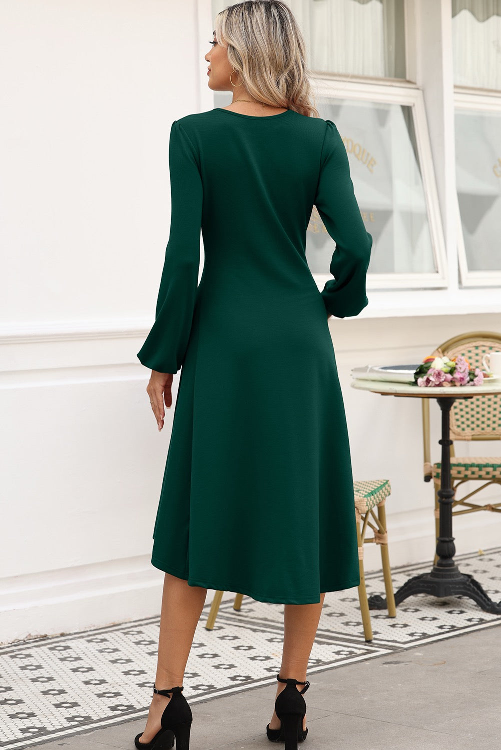 Woman wearing a green dress Ruched front long Sleeve Dress-
