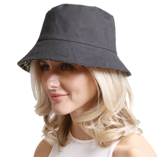 Reversible Leopard & Black Bucket Hat for Women Two-in-One Chic Sun Hat