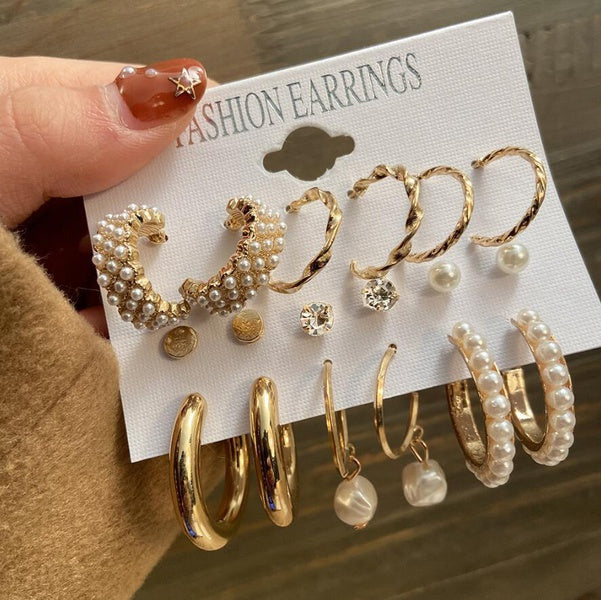 Fashion Pearl and Gold Ring Pack